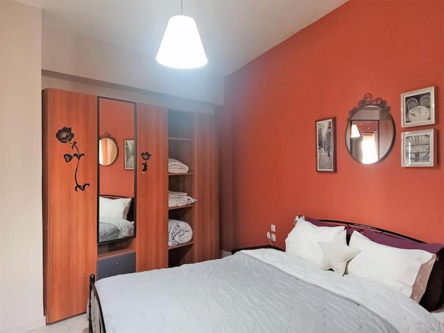 Traveler'S Nest - Central Apartment Триполис Екстериор снимка